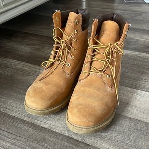 Timberlands Womens Size 9